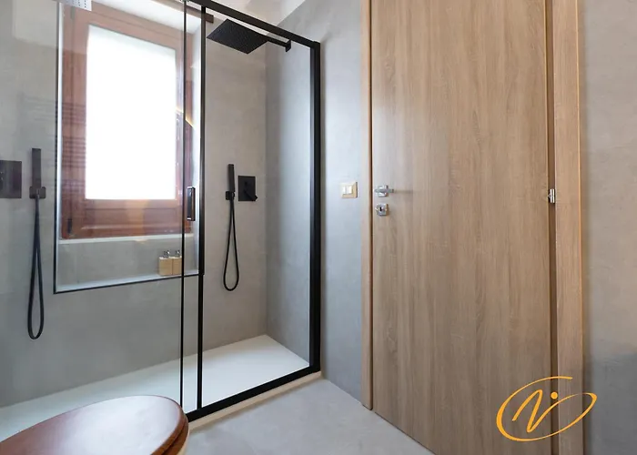 Nuccia Luxury And - Terrace, Bright Glass Lounge, 200mt To Metro-5min To Vatican, A-c * Rom