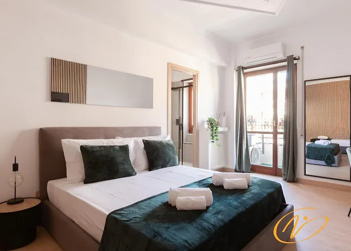 Nuccia Luxury And - Terrace, Bright Glass Lounge, 200mt To Metro-5min To Vatican, A-c Apartment