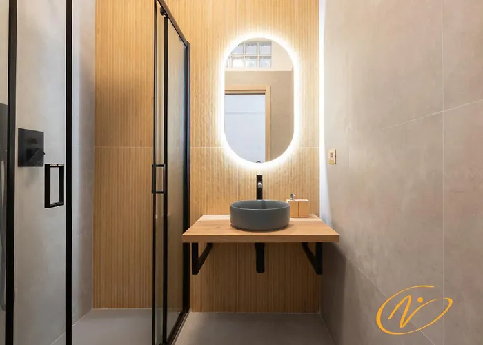 Nuccia Luxury And - Terrace, Bright Glass Lounge, 200mt To Metro-5min To Vatican, A-c *