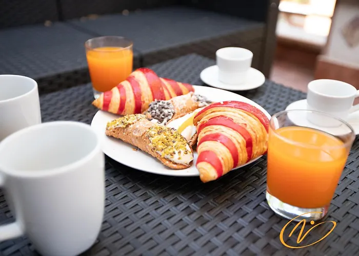 Nuccia Luxury And - Terrace, Bright Glass Lounge, 200mt To Metro-5min To Vatican, A-c Rom