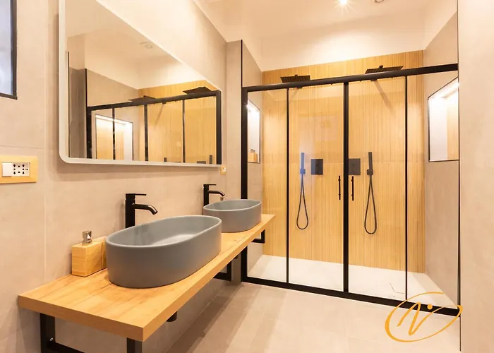 Nuccia Luxury And - Terrace, Bright Glass Lounge, 200mt To Metro-5min To Vatican, A-c